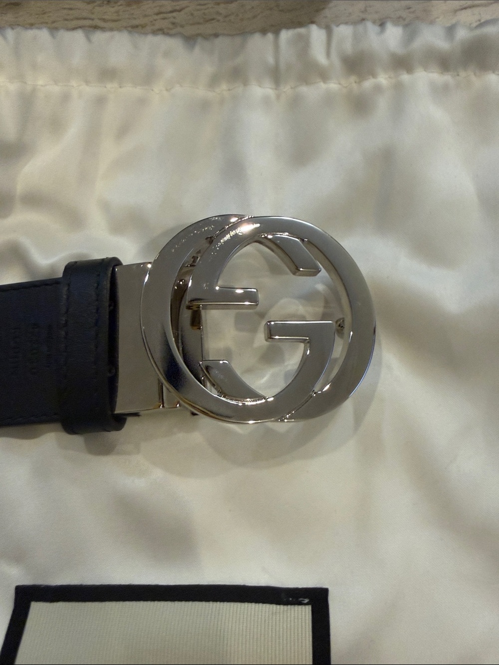 Gucci GG Supreme Canvas Reversible Web Belt in Beige Brown/Black - Picture 4 of 4